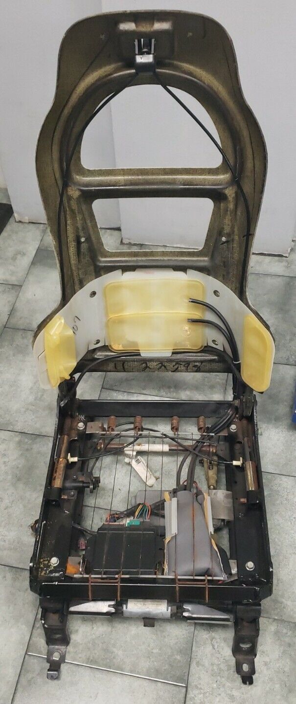 Cargue la imagen en el visor de la galería, 97-04 Corvette C5 Passenger Seat Frame &amp; Track Assembly 8666
