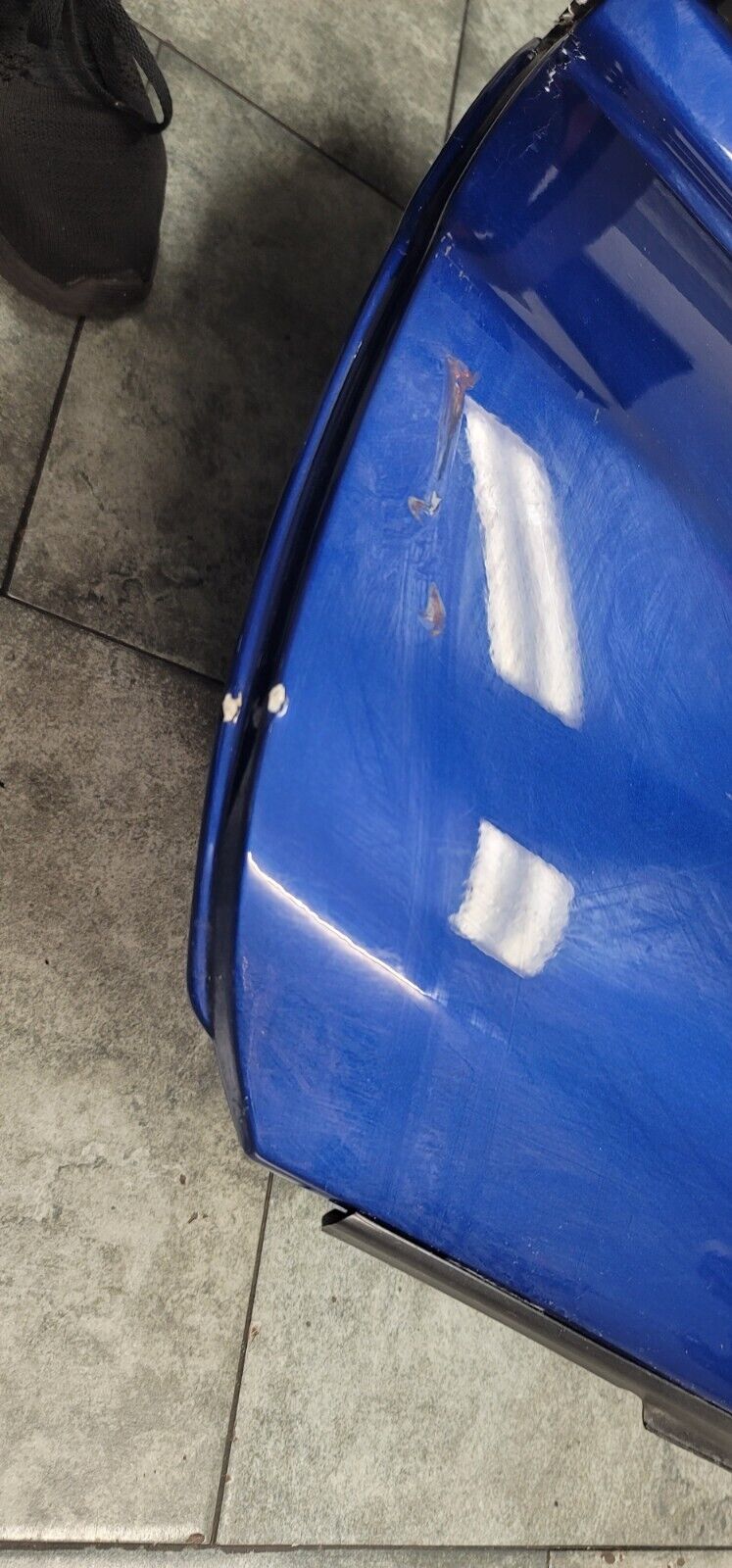 Cargue la imagen en el visor de la galería, 97-04 corvette c5 Passenger Side Door RH blue 6833-S
