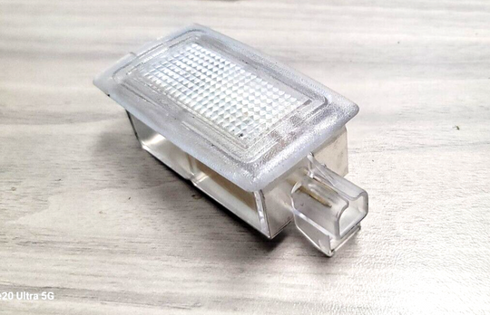 05-13 corvette c6 Rear cargo compartment cargo light 8465-51