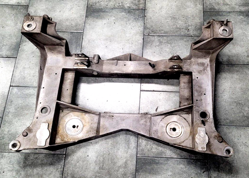 Cargue la imagen en el visor de la galería, 97-04 Corvette c5 Front engine suspension subframe cradle 8714-s
