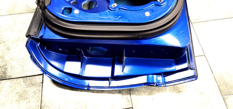 Cargue la imagen en el visor de la galería, 97-04 corvette c5 Passenger Side Door RH blue 6833-S
