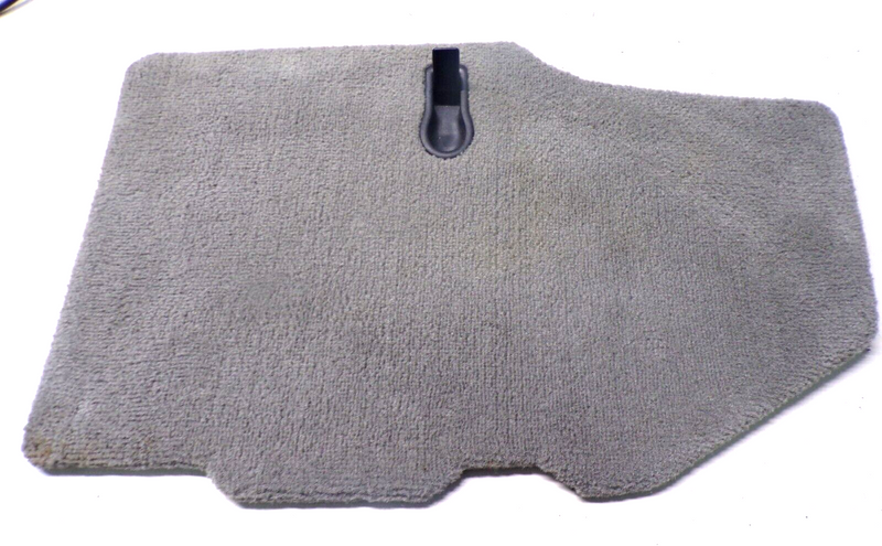 Cargue la imagen en el visor de la galería, 98-04  Corvette C5  Pewter Carpet Cover RH Passenger 10413535 (5673-A2.4)
