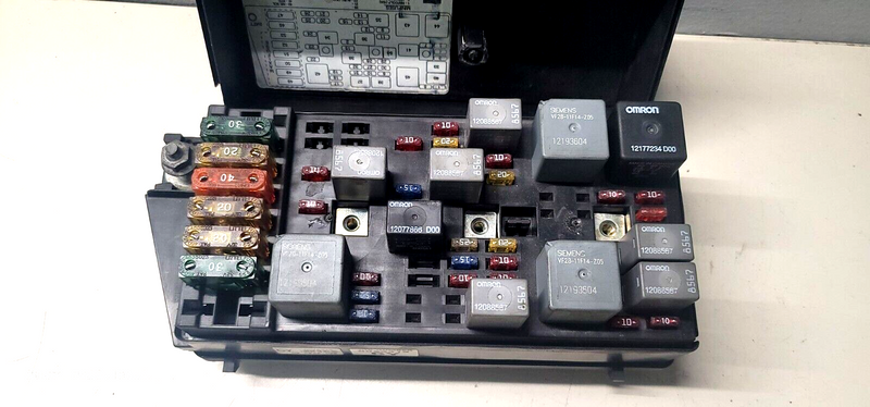 Load image into Gallery viewer, 99-00 Corvette C5 OEM Under Hood fuse box block 12176979 8093-A1.3
