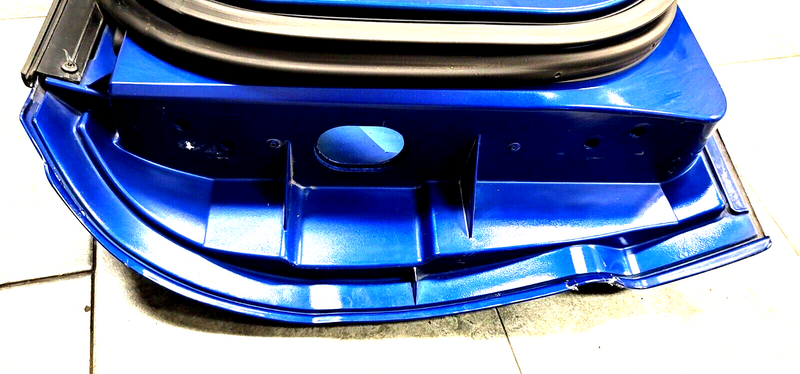 Cargue la imagen en el visor de la galería, 97-04 corvette c5 Passenger Side Door RH blue 6833-S
