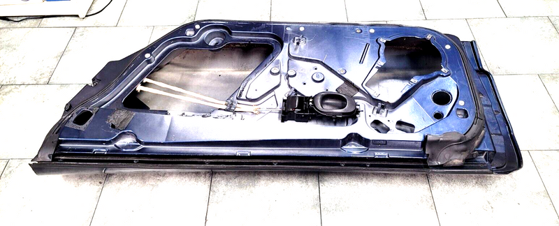 Cargue la imagen en el visor de la galería, 97-04 C5 Corvette Passenger side  RH Door Dark Blue  Shell only 7708 -S
