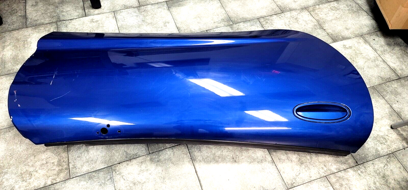 Cargue la imagen en el visor de la galería, 97-04 corvette c5 Passenger Side Door RH blue 6833-S
