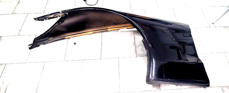 Cargue la imagen en el visor de la galería, 05-13 Corvette C6 Left Front Fender OEM  Black 8977-S
