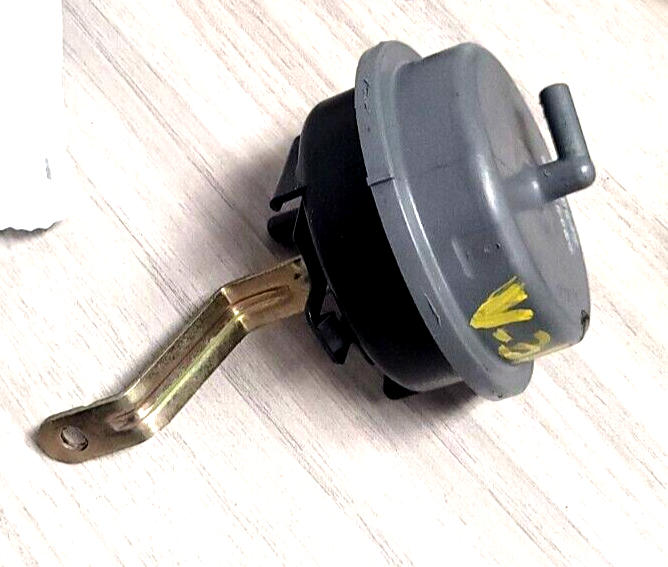 Load image into Gallery viewer, 97-04 Corvette C5 HVAC Heater Actuator Valve 52487554 (8697-3)
