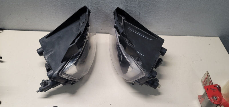 Cargue la imagen en el visor de la galería, 05-13 Corvette C6 Front Fog Lights Foglights Set RH LH  OEM 6956-p4
